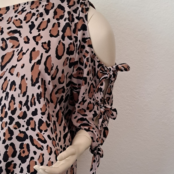 BOLD elements Brown and Cream Boxy Blouse - Picture 7 of 10